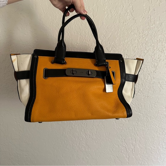 Coach Rare Color Block Swagger 27 Pebble Leather Chain Strap bag - Picture 12 of 13